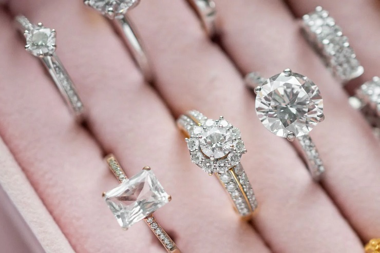 What Factors Influence the Resale Value of Your&nbsp;Diamond